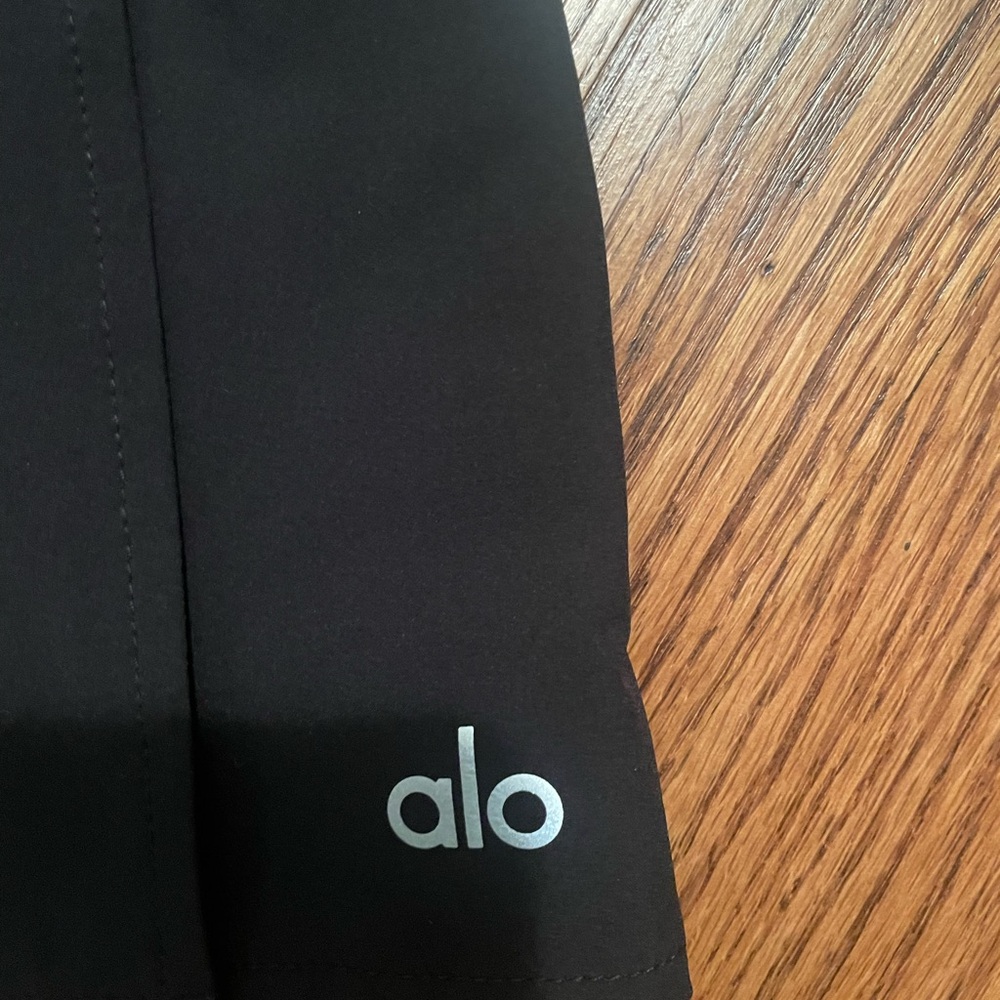 ALO Yoga Black skort with Subtle Logo- extra small